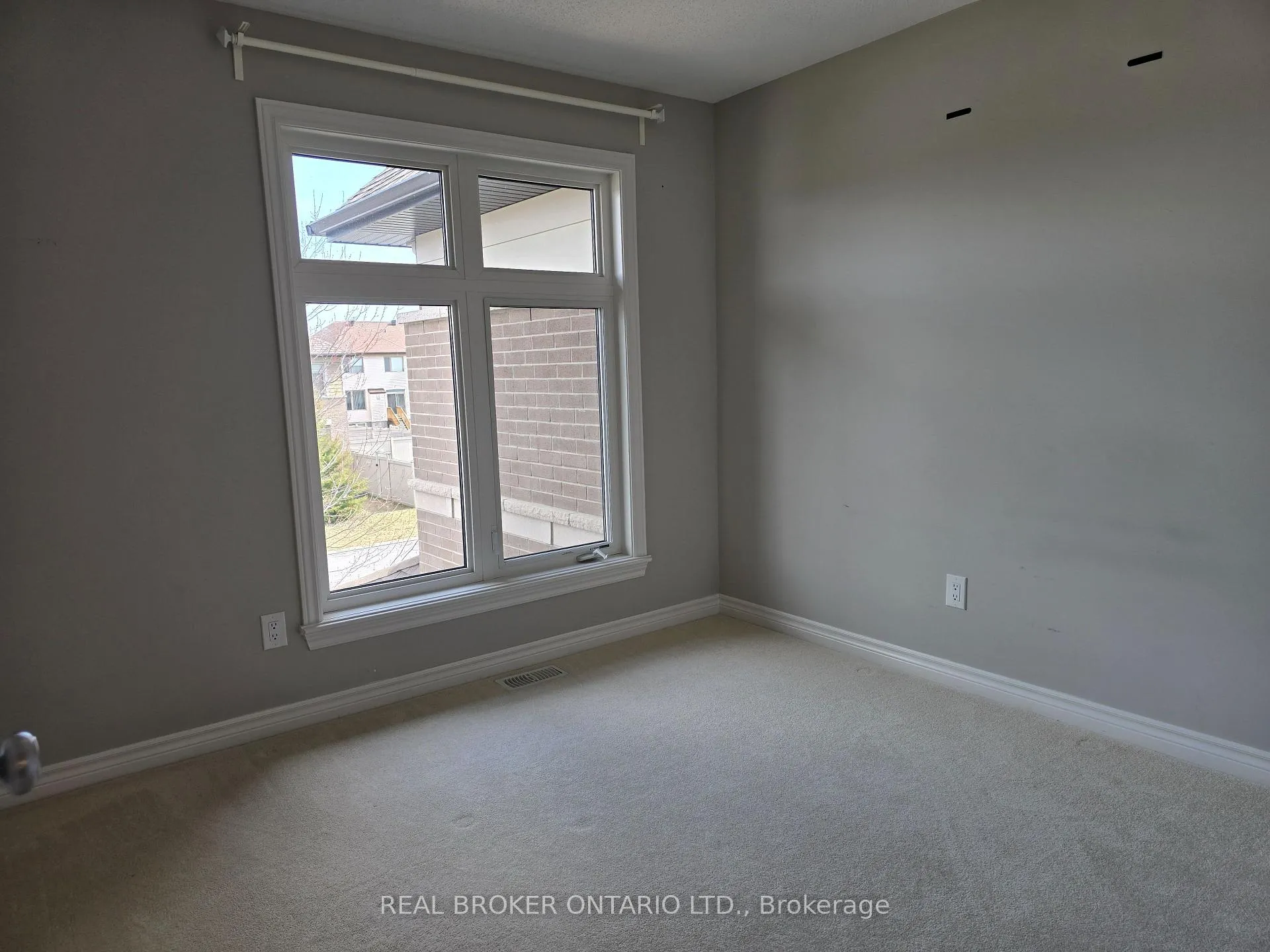 Photo 12 of 888 Fletcher Circle, Ottawa, Kanata - Kanata Lakes/Heritage Hills — HOMEH