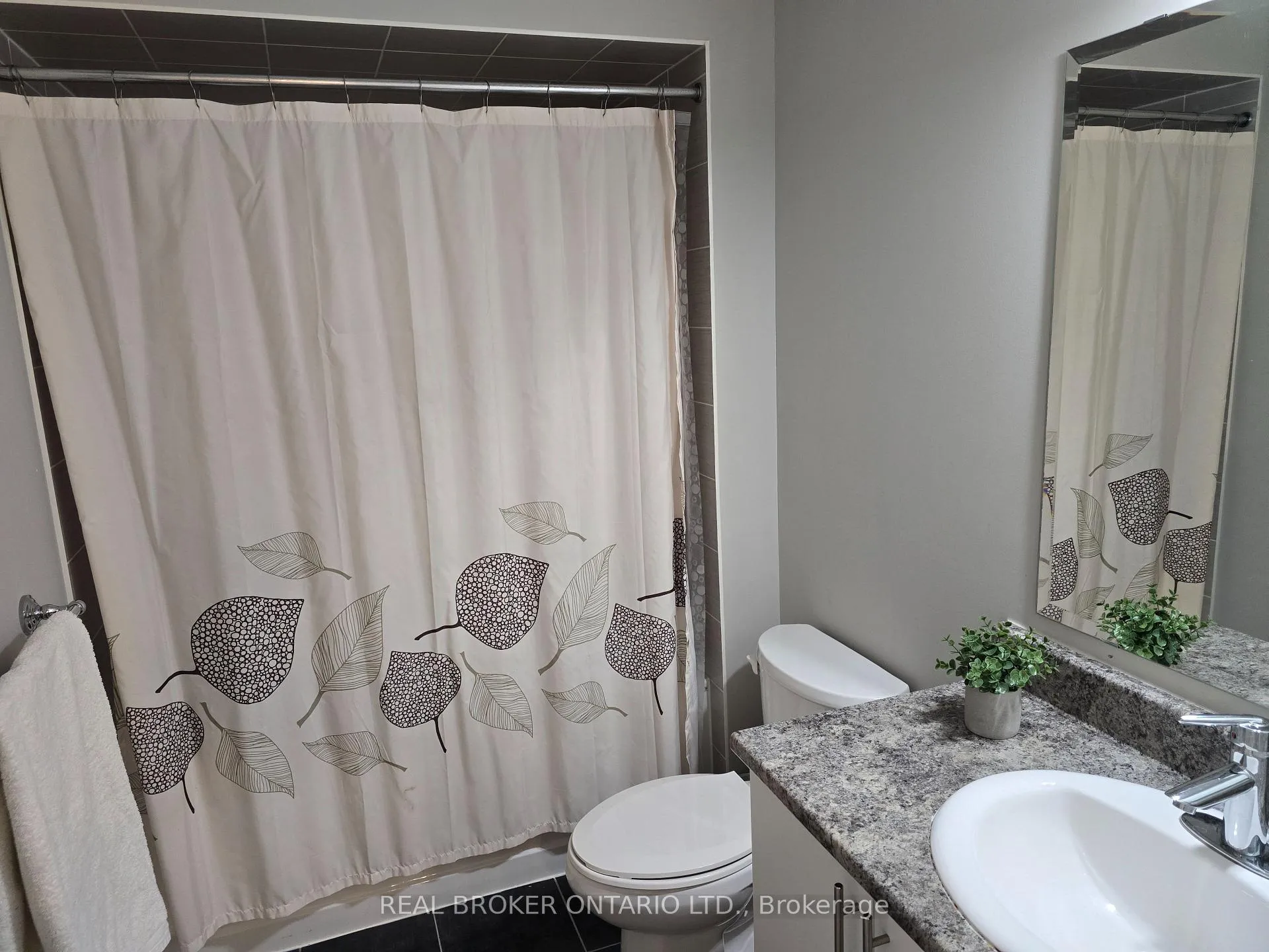 Photo 14 of 888 Fletcher Circle, Ottawa, Kanata - Kanata Lakes/Heritage Hills — HOMEH