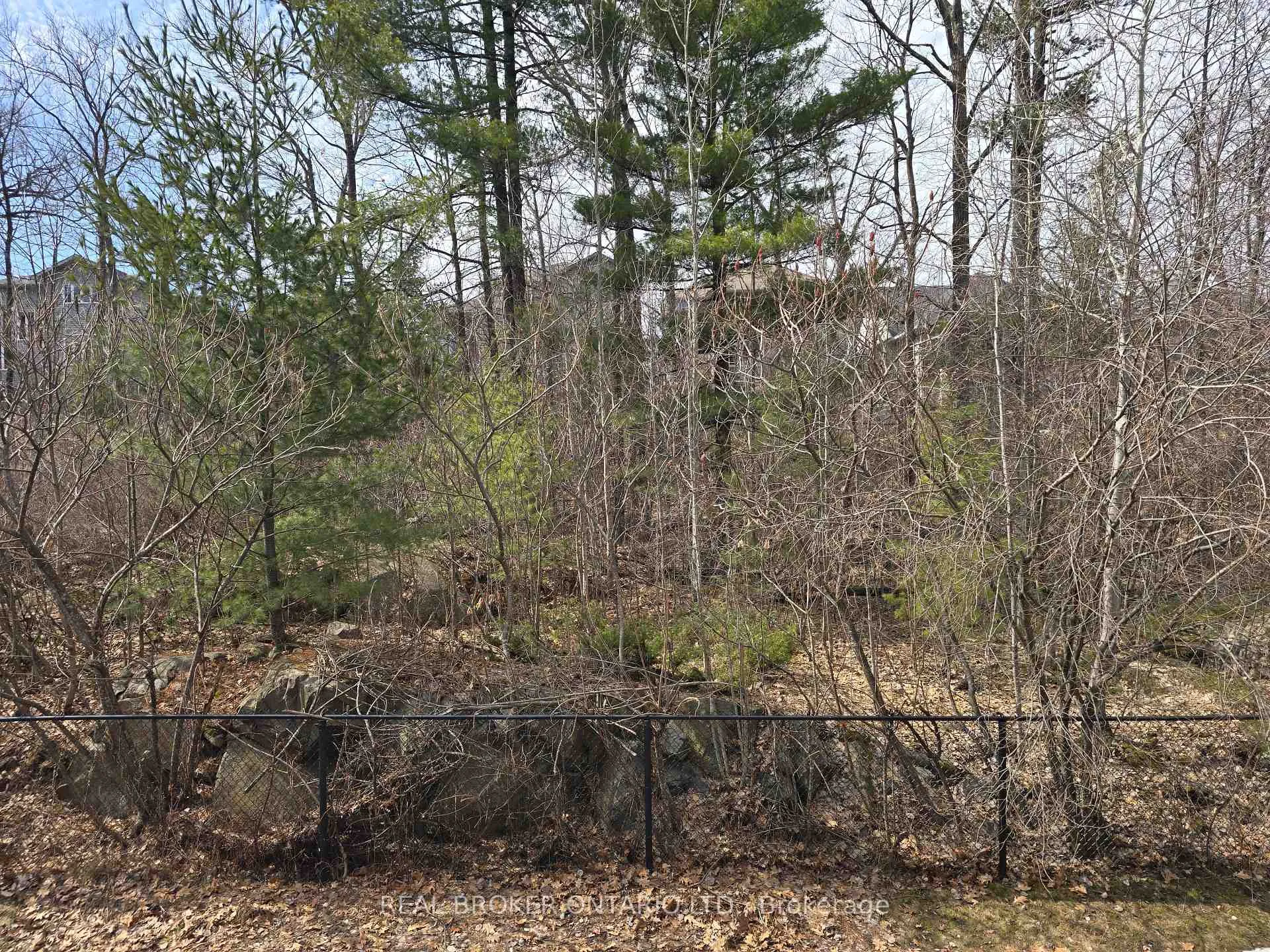 Photo 24 of 888 Fletcher Circle, Ottawa, Kanata - Kanata Lakes/Heritage Hills — HOMEH