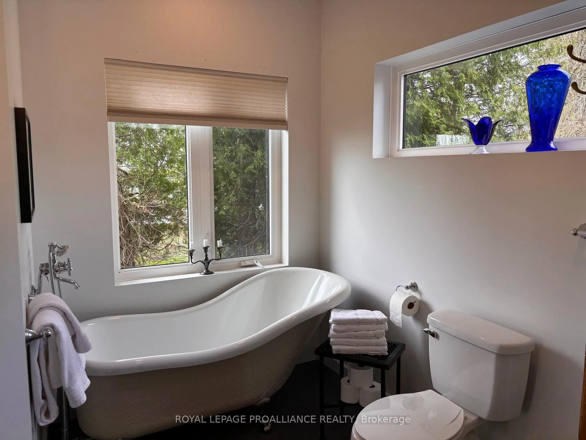 Photo 40 of 621 Barcovan Beach Road, Brighton — HOMEH