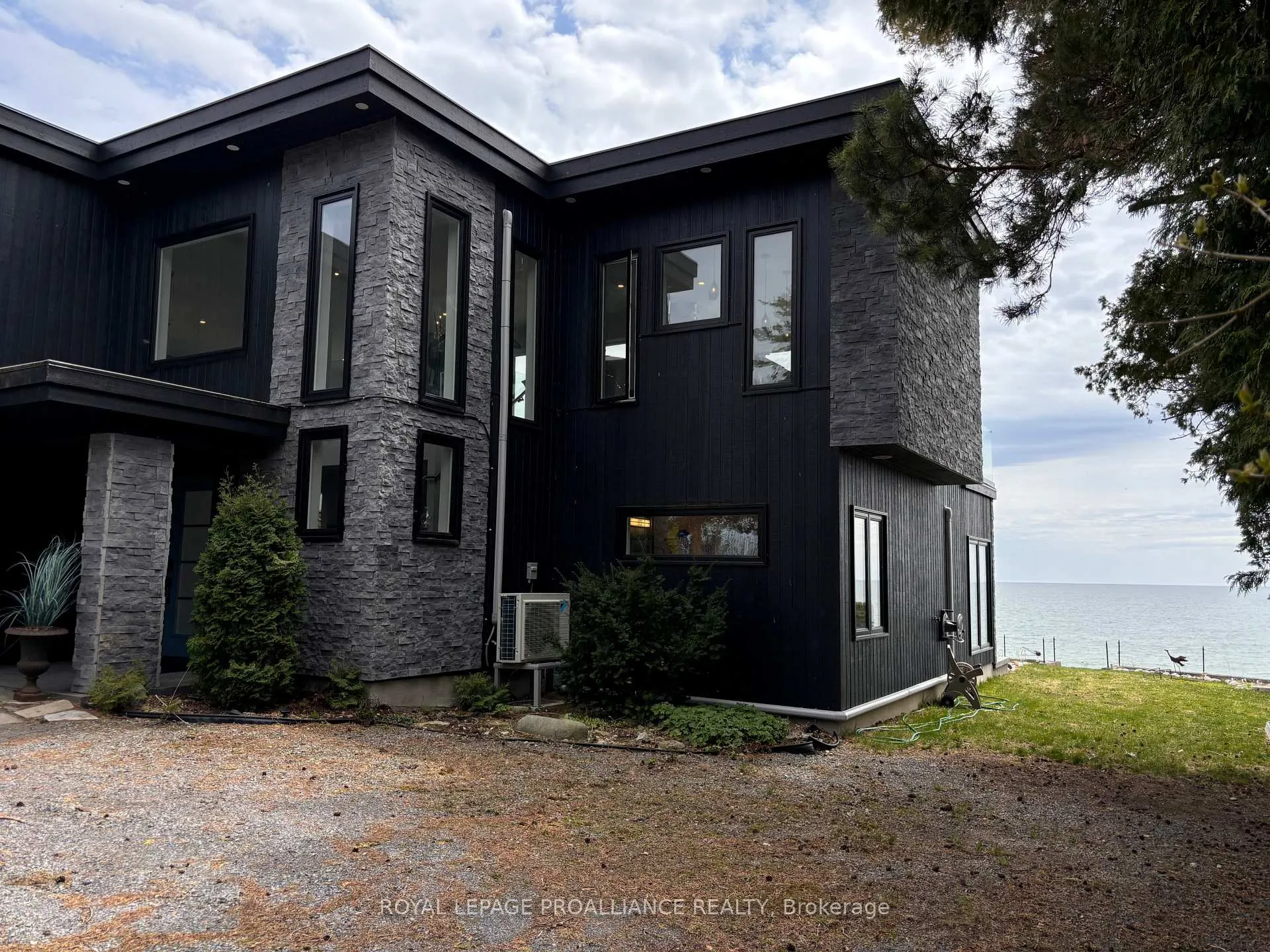 Photo 42 of 621 Barcovan Beach Road, Brighton — HOMEH