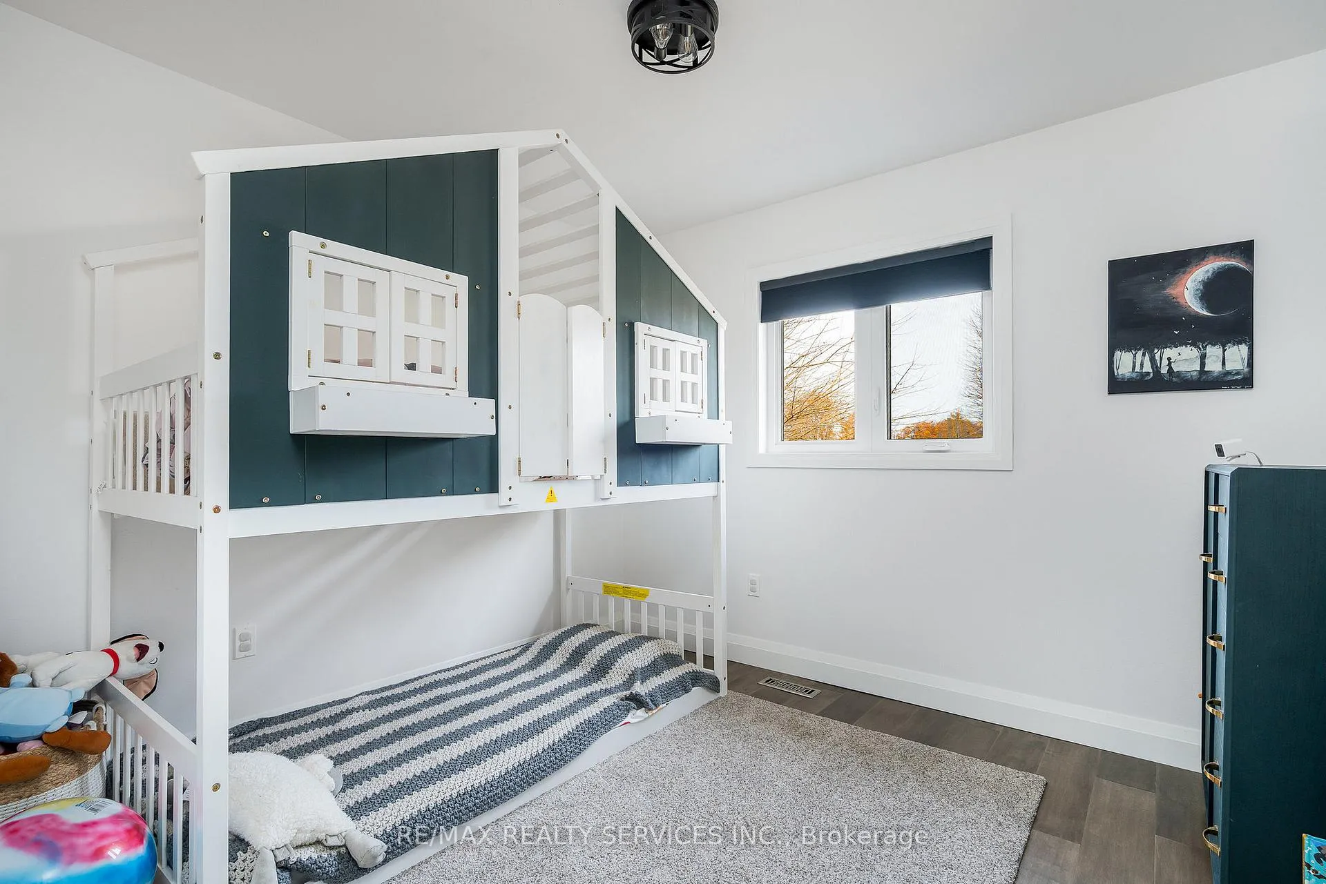Photo 16 of 1 Acorn Crescent, Wasaga Beach — HOMEH