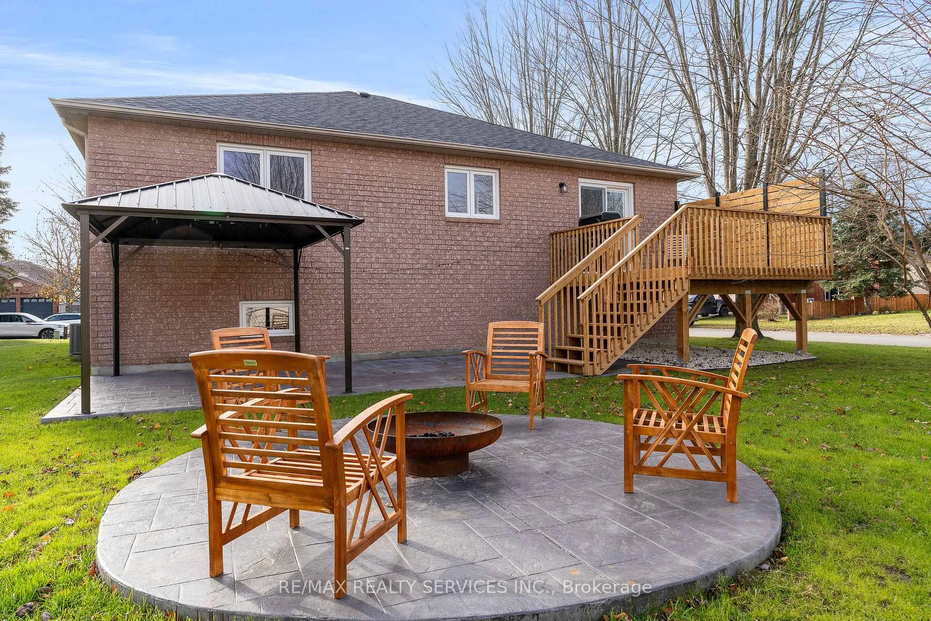 Photo 21 of 1 Acorn Crescent, Wasaga Beach — HOMEH
