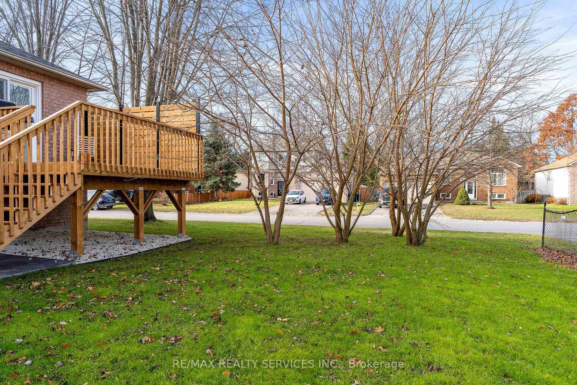 Photo 23 of 1 Acorn Crescent, Wasaga Beach — HOMEH