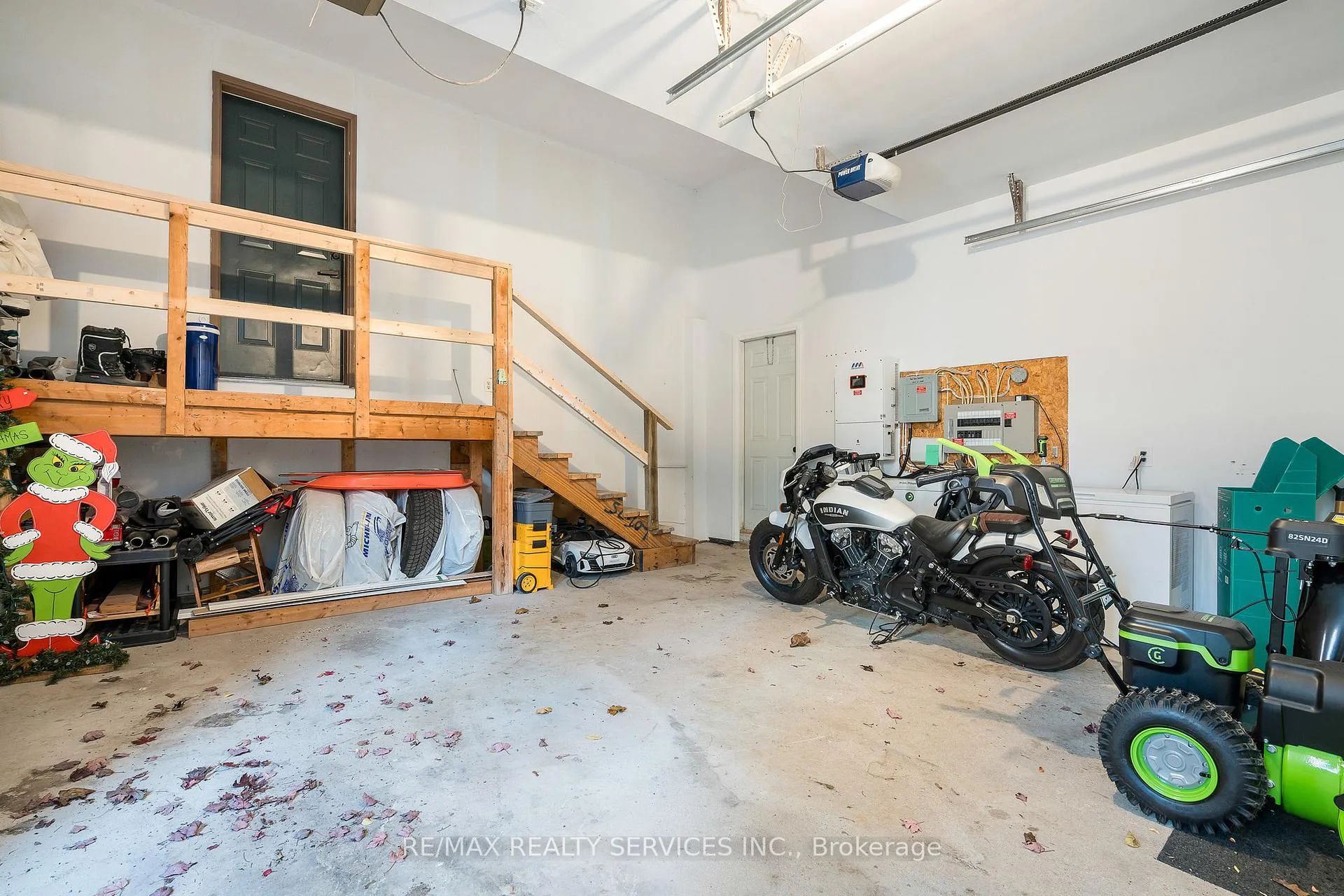Photo 35 of 1 Acorn Crescent, Wasaga Beach — HOMEH