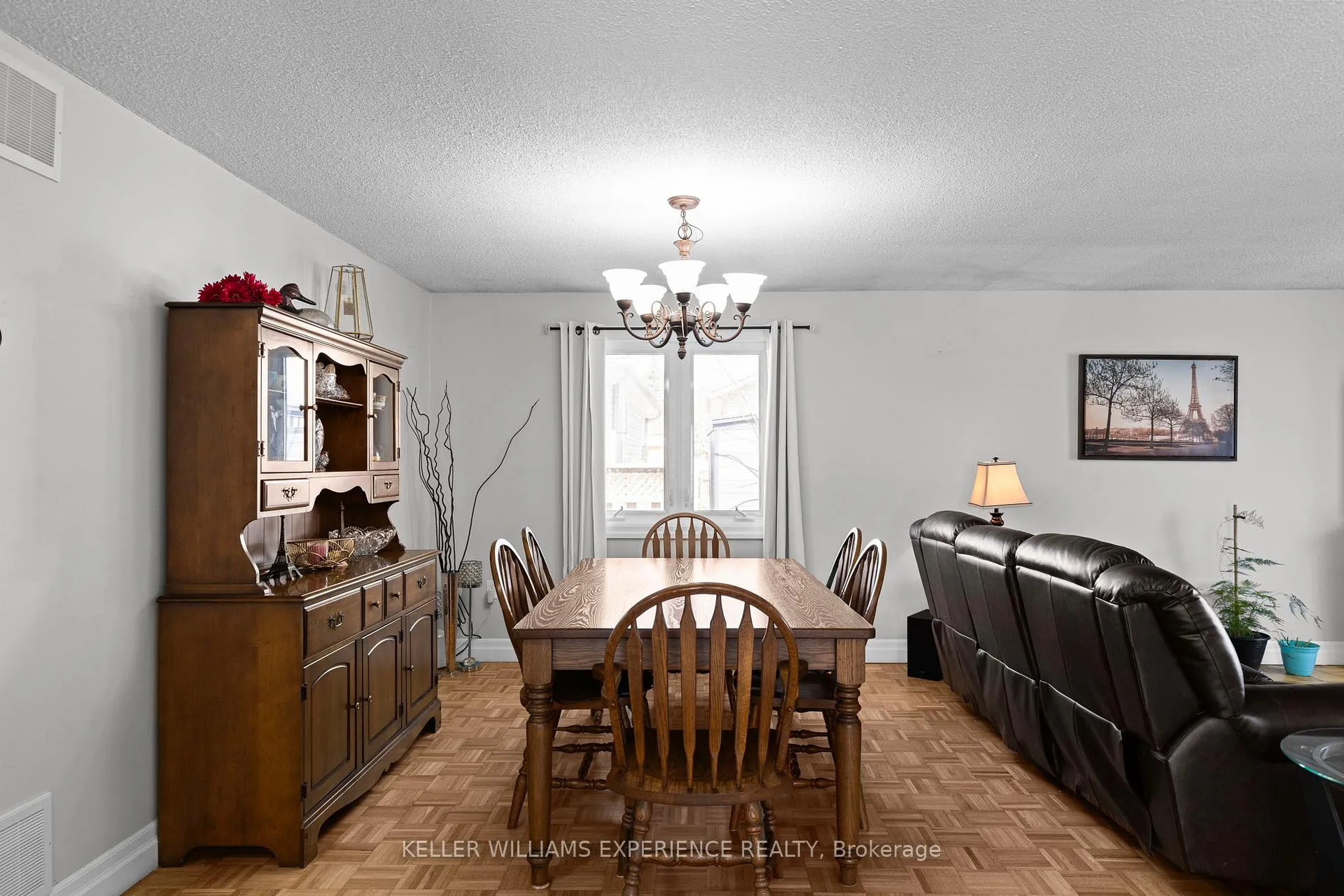 Photo 5 of 5 Laurie Crescent, Barrie, Wellington — HOMEH