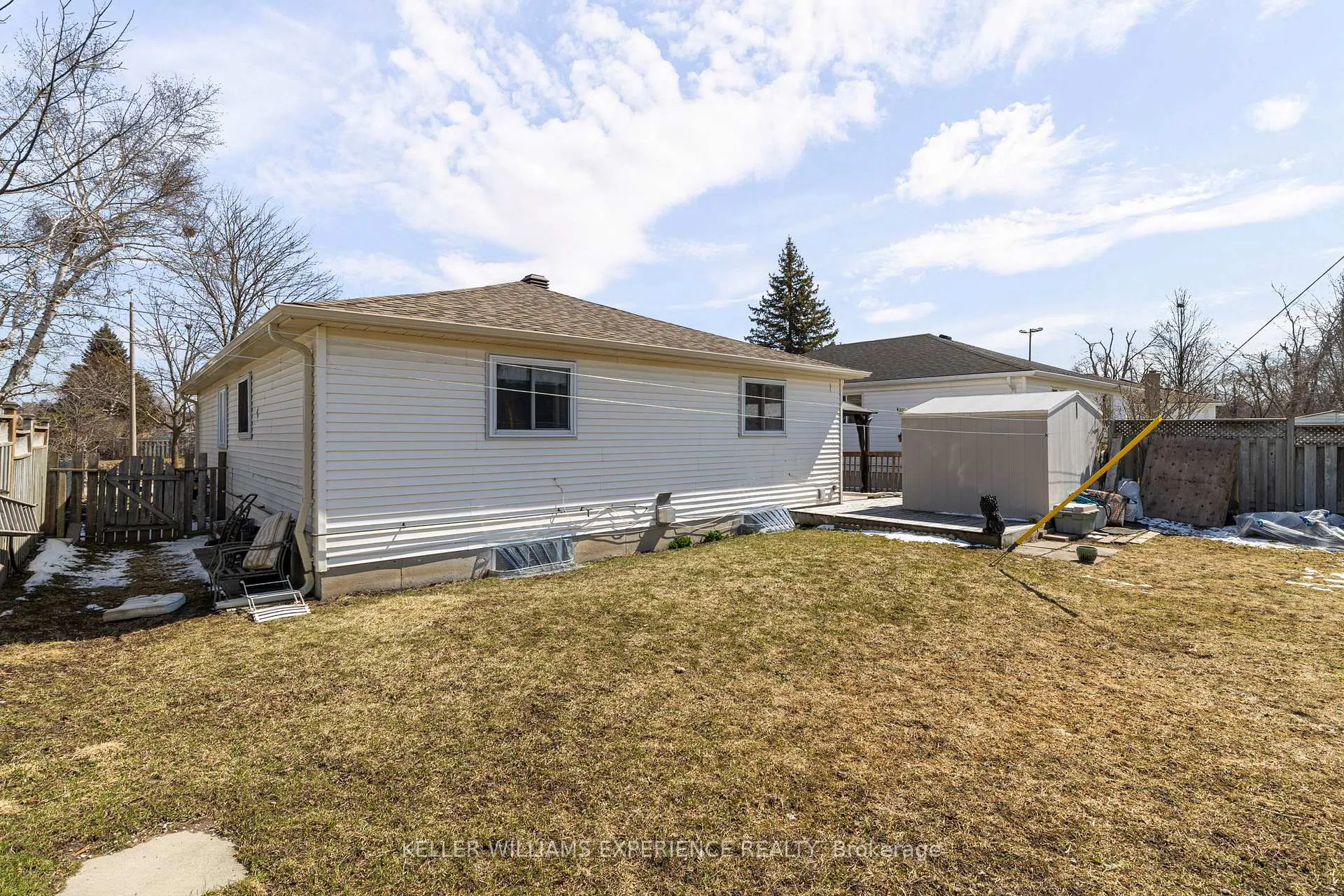 Photo 29 of 5 Laurie Crescent, Barrie, Wellington — HOMEH