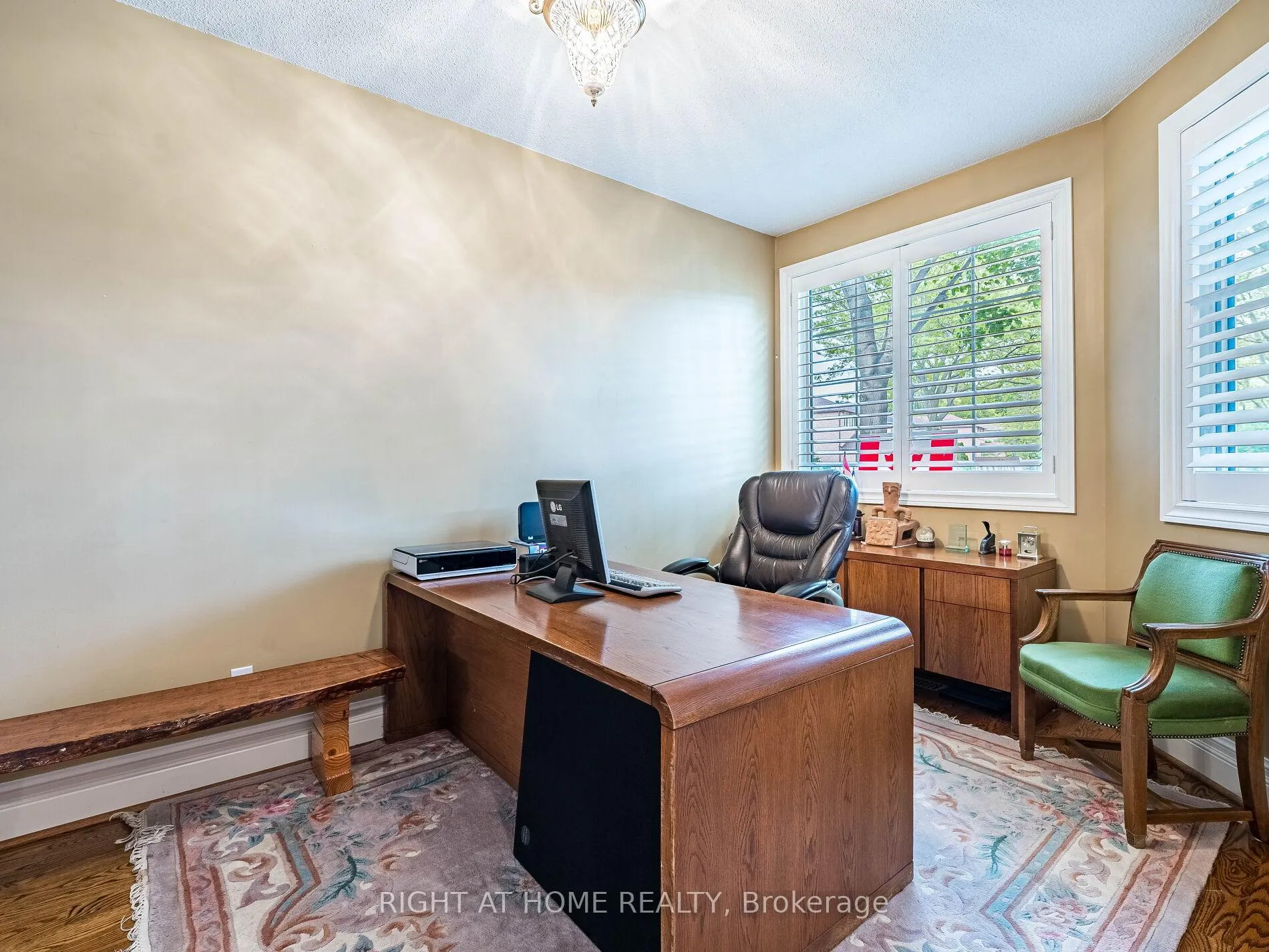 Photo 7 of 56 Soho Crescent, Markham, Markville — HOMEH