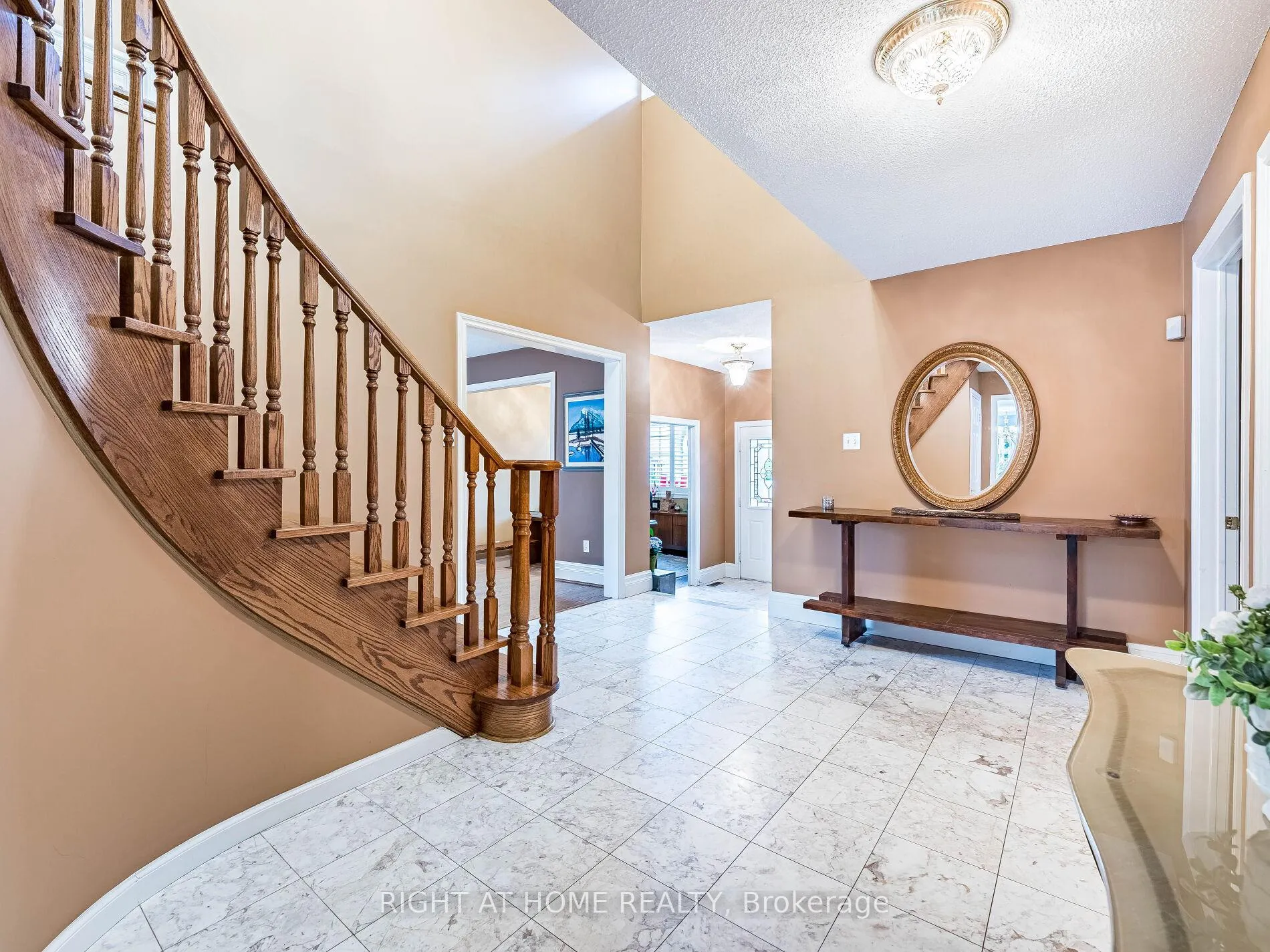 Photo 25 of 56 Soho Crescent, Markham, Markville — HOMEH