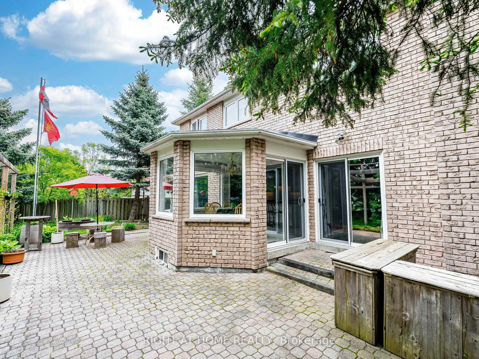 Photo 40 of 56 Soho Crescent, Markham, Markville — HOMEH