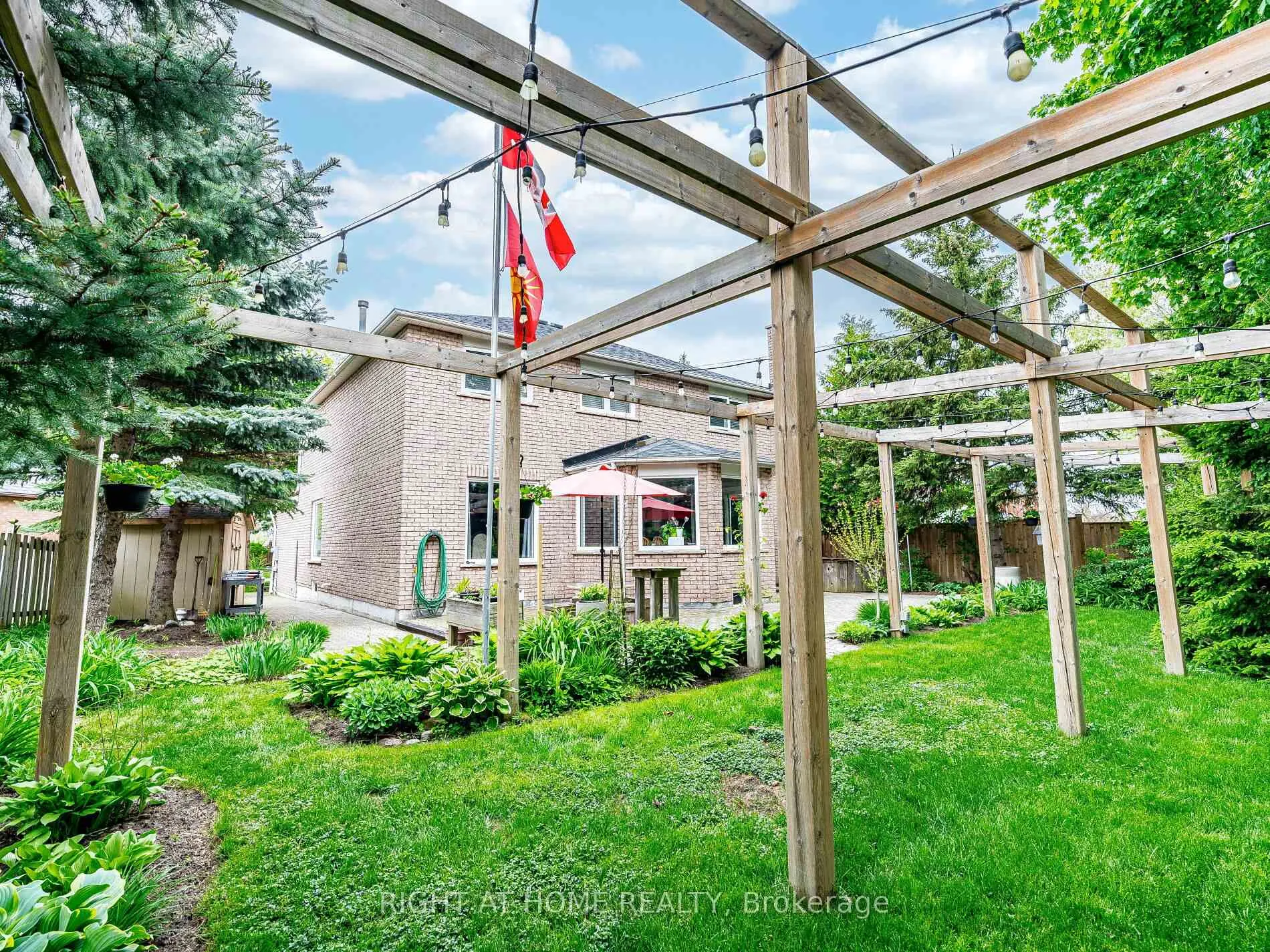 Photo 41 of 56 Soho Crescent, Markham, Markville — HOMEH