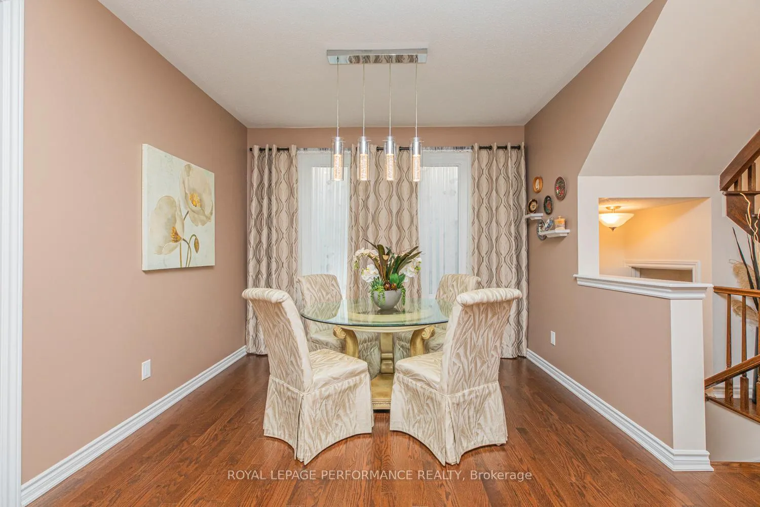 Photo 7 of 30 Summitview Drive, Ottawa, Kanata - Emerald Meadows/Trailwest — HOMEH