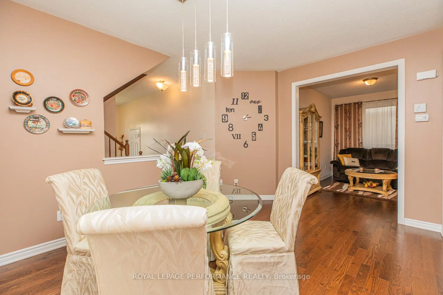 Photo 8 of 30 Summitview Drive, Ottawa, Kanata - Emerald Meadows/Trailwest — HOMEH