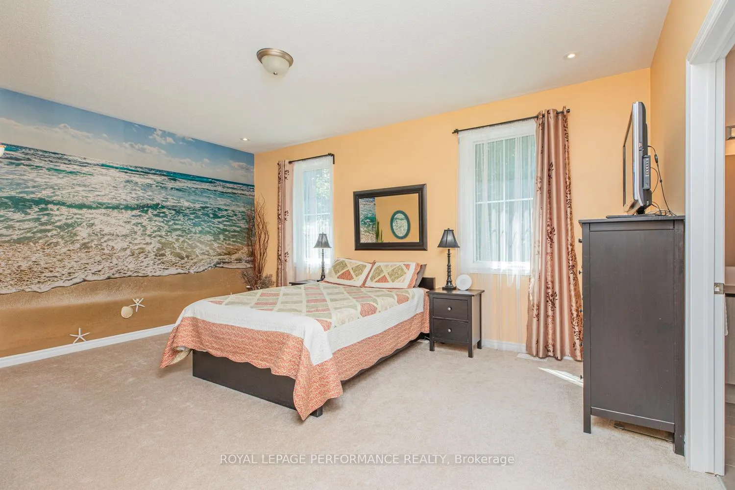 Photo 17 of 30 Summitview Drive, Ottawa, Kanata - Emerald Meadows/Trailwest — HOMEH