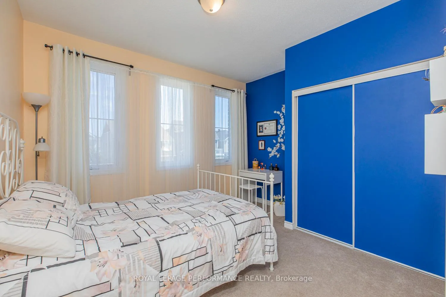 Photo 22 of 30 Summitview Drive, Ottawa, Kanata - Emerald Meadows/Trailwest — HOMEH