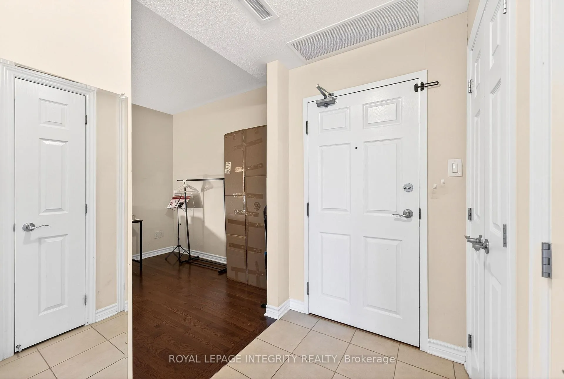 Photo 10 of Unit 101, 150 Guelph Private, Ottawa, Kanata - Kanata Lakes/Heritage Hills — HOMEH