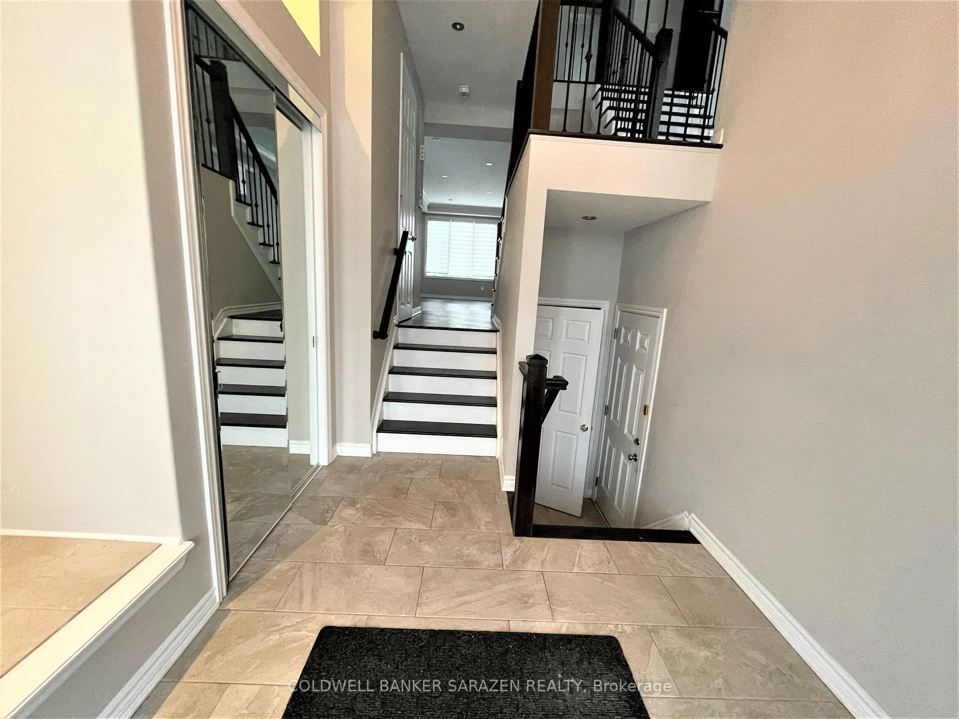 Photo 2 of 161 Damselfly Way, Ottawa, Barrhaven - Half Moon Bay — HOMEH