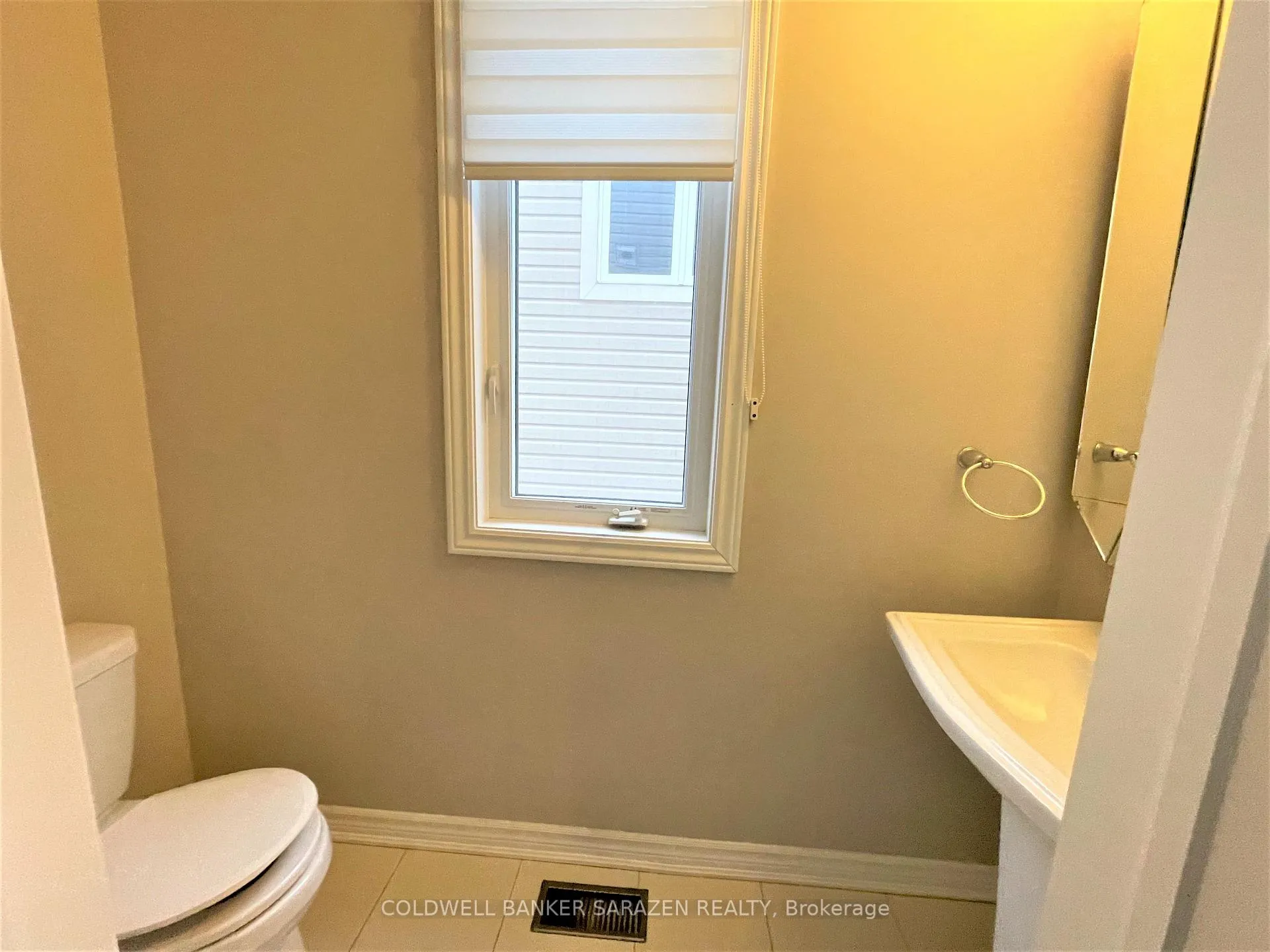 Photo 5 of 161 Damselfly Way, Ottawa, Barrhaven - Half Moon Bay — HOMEH