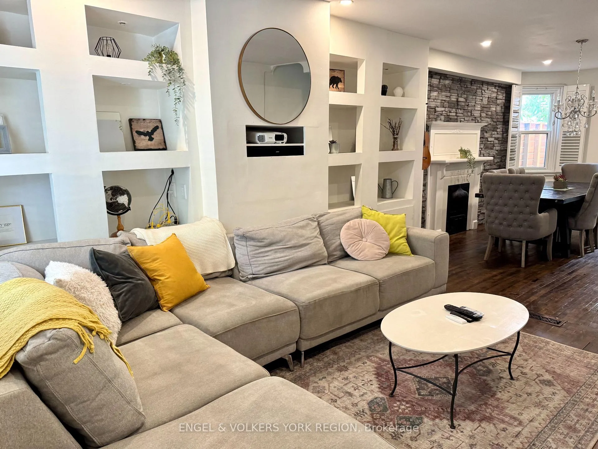 Photo 6 of Unit Main & 2nd, 44 Rhodes Avenue E, Toronto, Greenwood-Coxwell — HOMEH