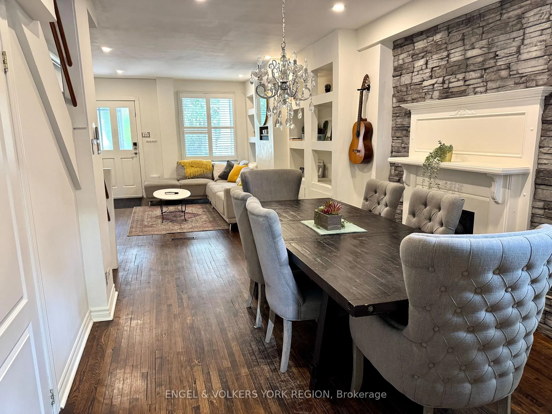 Photo 8 of Unit Main & 2nd, 44 Rhodes Avenue E, Toronto, Greenwood-Coxwell — HOMEH