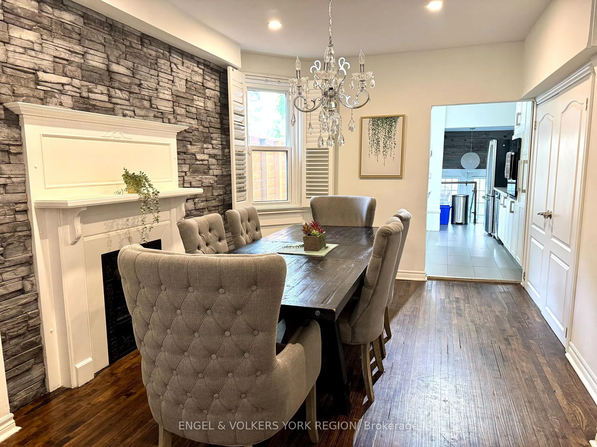 Photo 9 of Unit Main & 2nd, 44 Rhodes Avenue E, Toronto, Greenwood-Coxwell — HOMEH