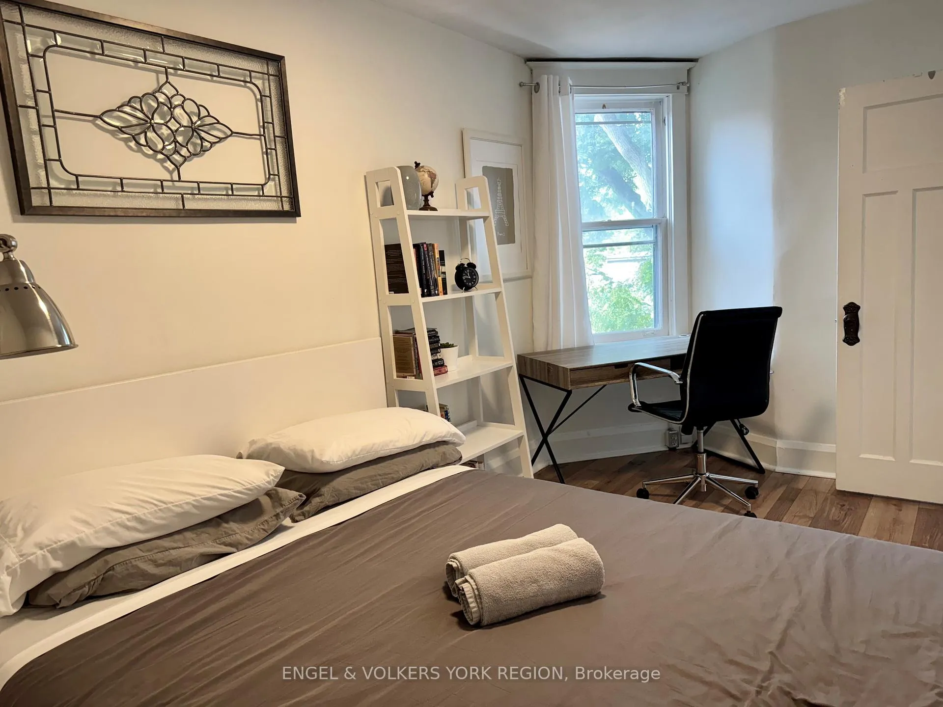 Photo 15 of Unit Main & 2nd, 44 Rhodes Avenue E, Toronto, Greenwood-Coxwell — HOMEH