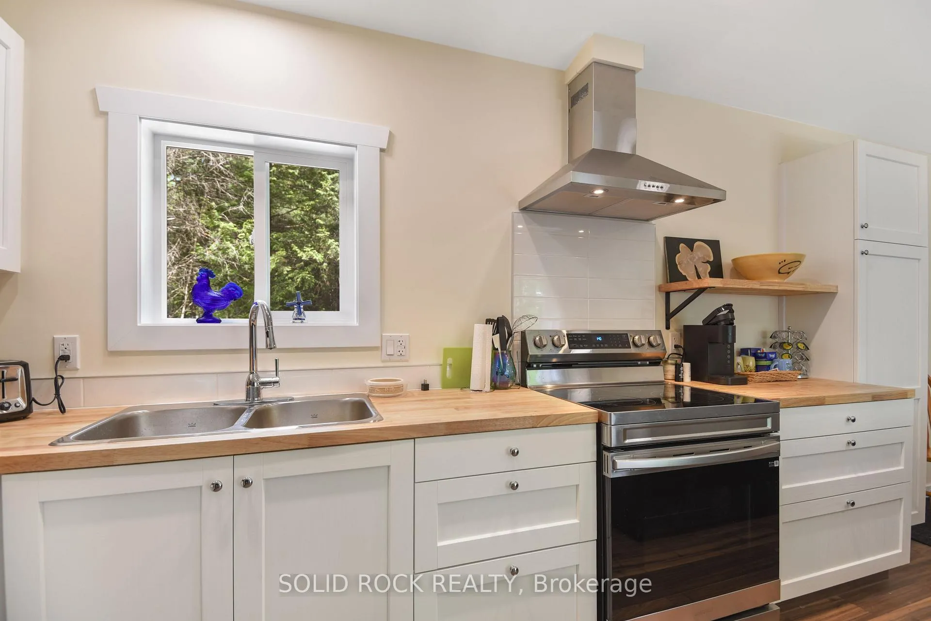 Photo 21 of 268 Cedar Sands Road, Rideau Lakes, Rideau Lakes (South Crosby) Twp — HOMEH