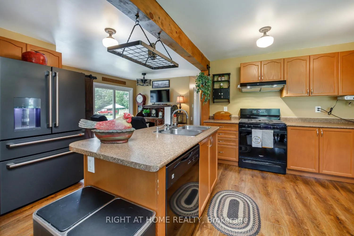 Photo 9 of 141 Platten Boulevard, Scugog, Rural Scugog — HOMEH