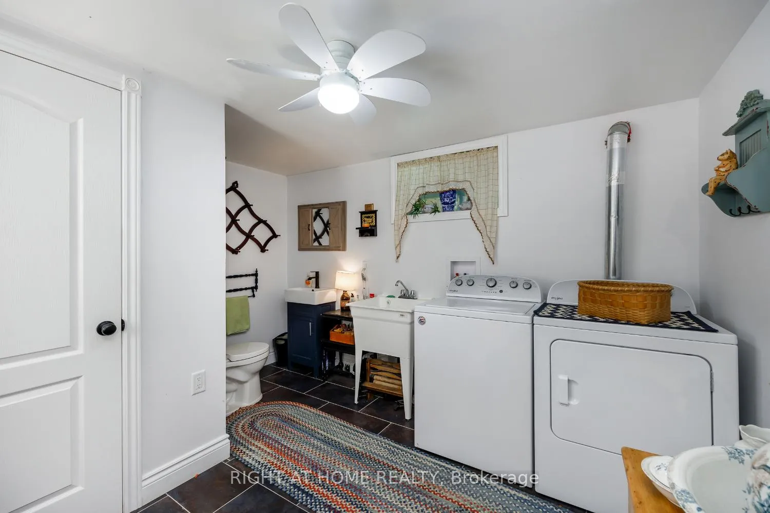 Photo 24 of 141 Platten Boulevard, Scugog, Rural Scugog — HOMEH