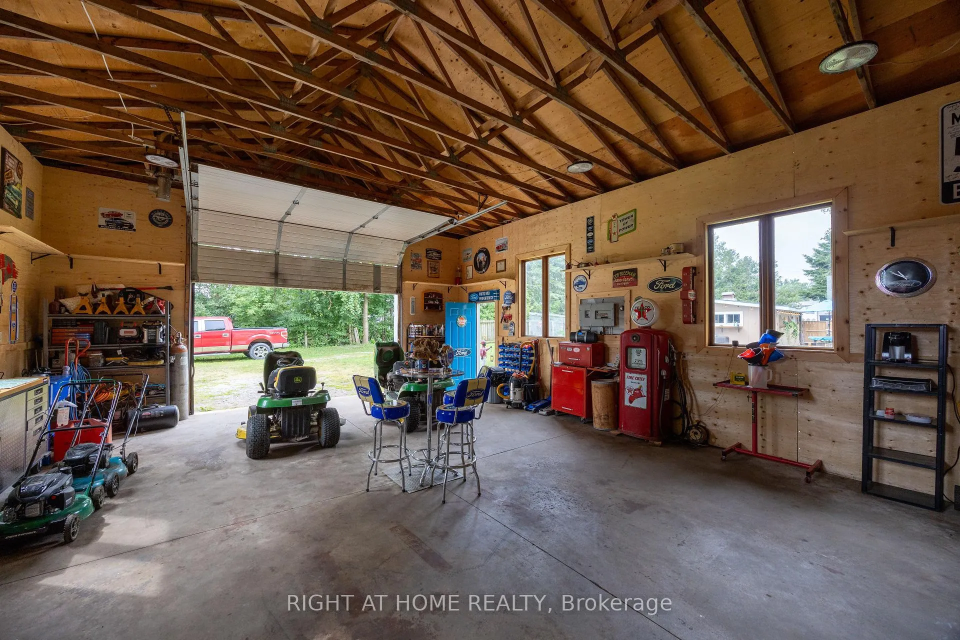 Photo 40 of 141 Platten Boulevard, Scugog, Rural Scugog — HOMEH