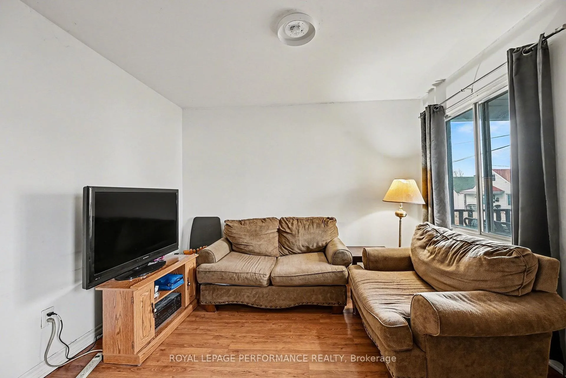 Photo 11 of 414 Gillespie Avenue, Cornwall — HOMEH