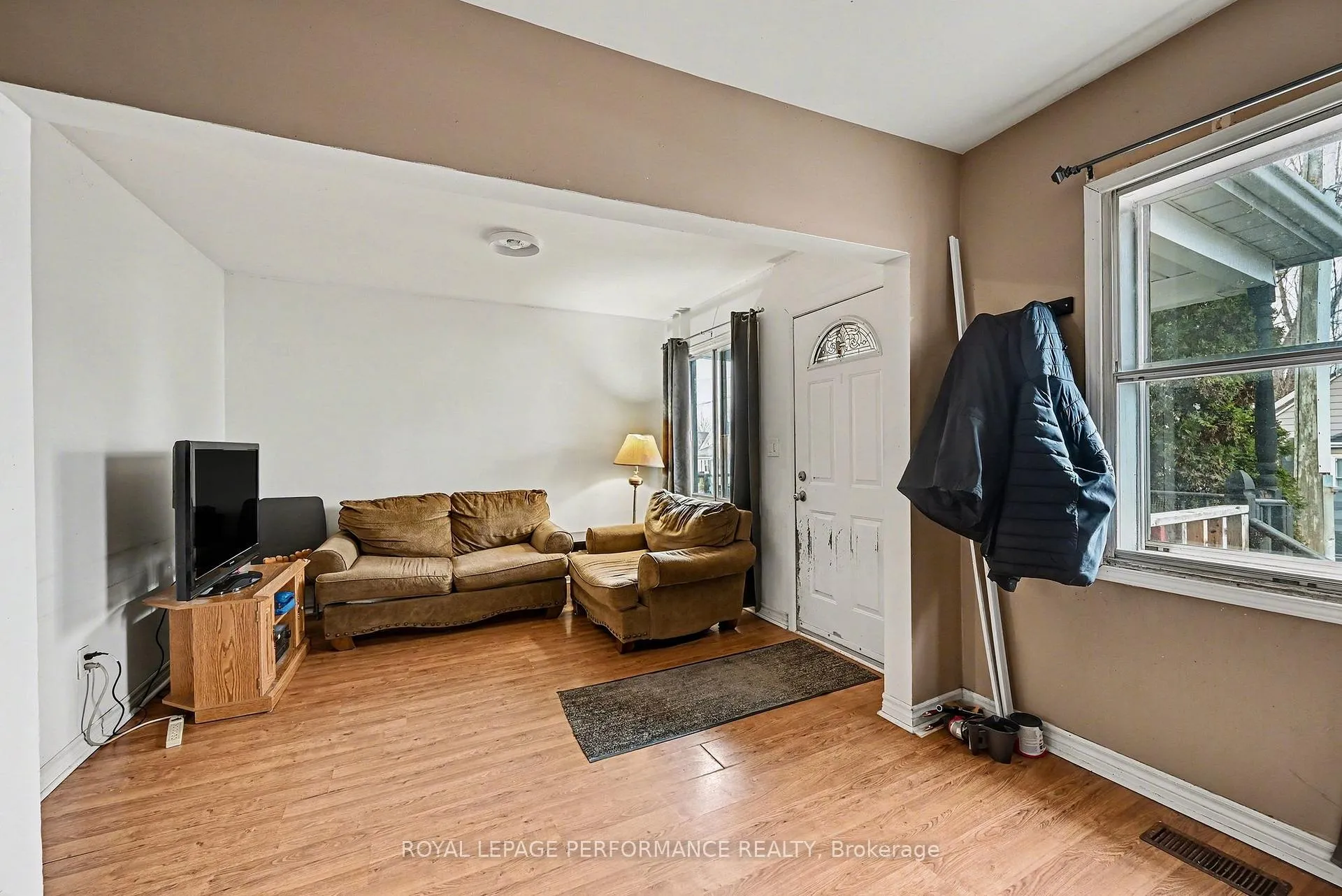 Photo 13 of 414 Gillespie Avenue, Cornwall — HOMEH