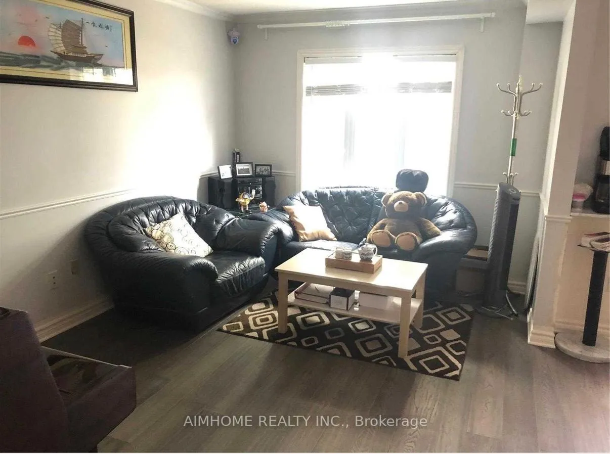 Photo 4 of 27 Miley Drive S, Markham, Markville — HOMEH