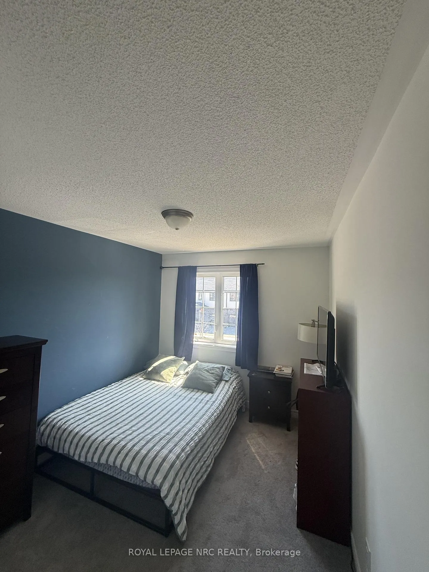 Photo 11 of 44 Harmony Way, Thorold, Rolling Meadows — HOMEH