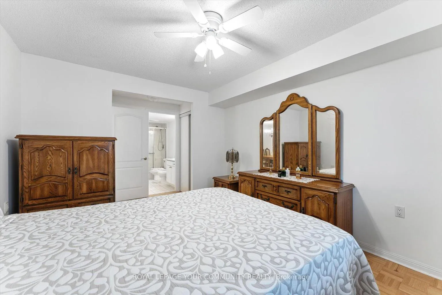 Photo 14 of Unit 307, 2502 Rutherford Road, Vaughan, Maple — HOMEH