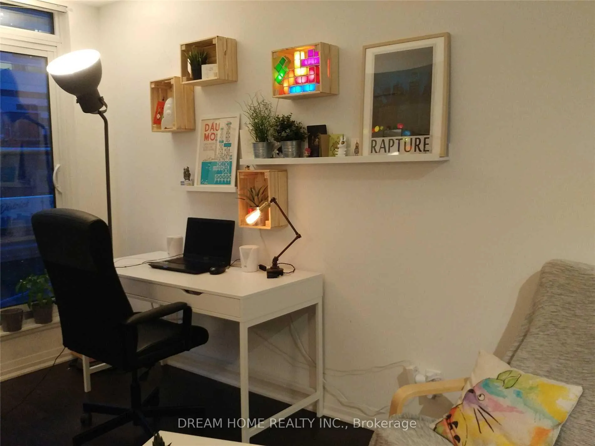 Photo 4 of Unit #322, 8 Mercer Street, Toronto, Waterfront Communities — HOMEH