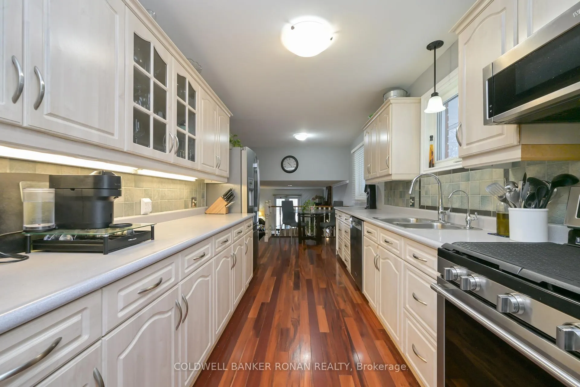 Photo 3 of 61 Doner Street, New Tecumseth, Alliston — HOMEH