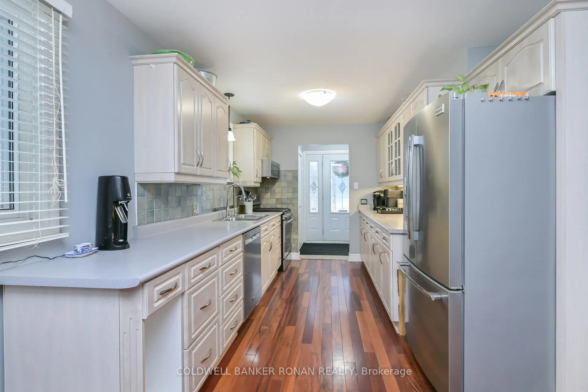 Photo 5 of 61 Doner Street, New Tecumseth, Alliston — HOMEH