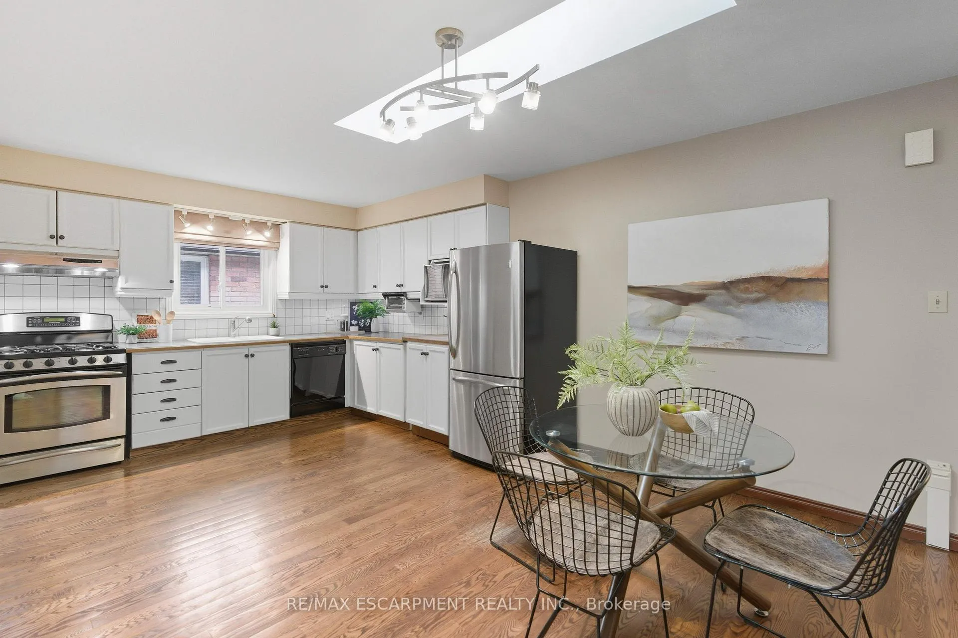 Photo 12 of 68 Firenze Street, Hamilton, Gurnett — HOMEH