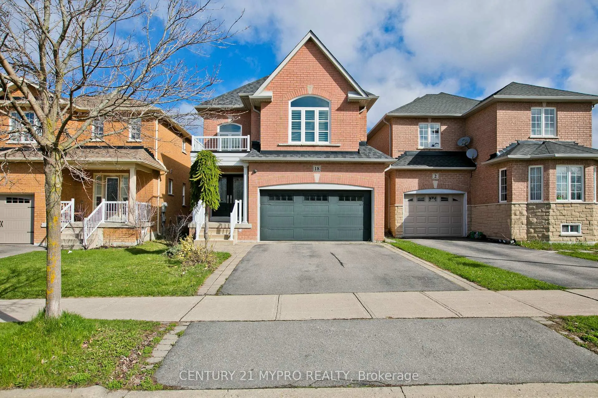 Photo 1 of 18 River Ridge Boulevard, Aurora, Bayview Northeast — HOMEH