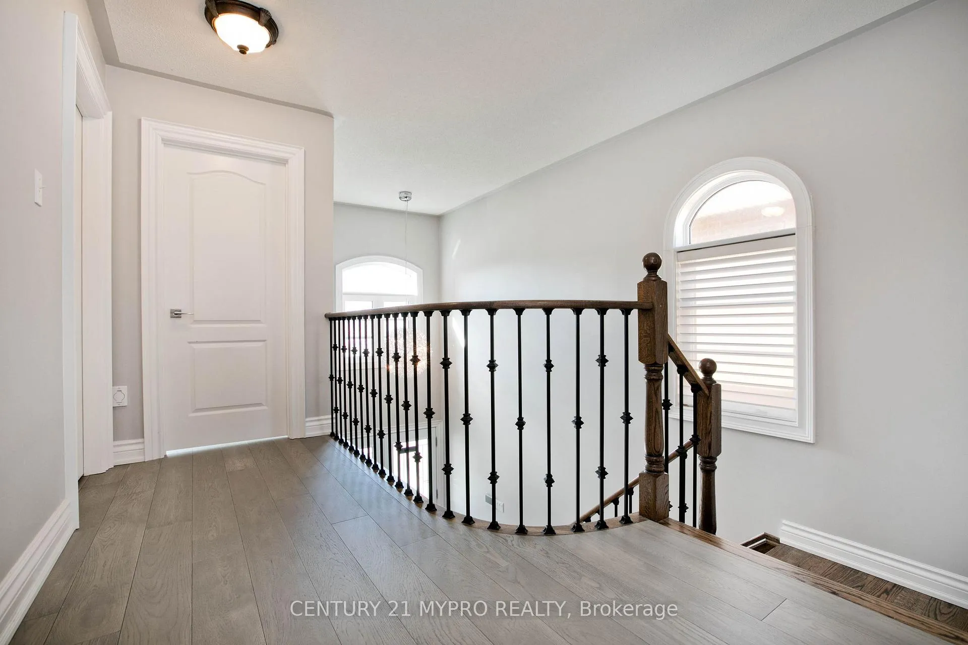 Photo 17 of 18 River Ridge Boulevard, Aurora, Bayview Northeast — HOMEH
