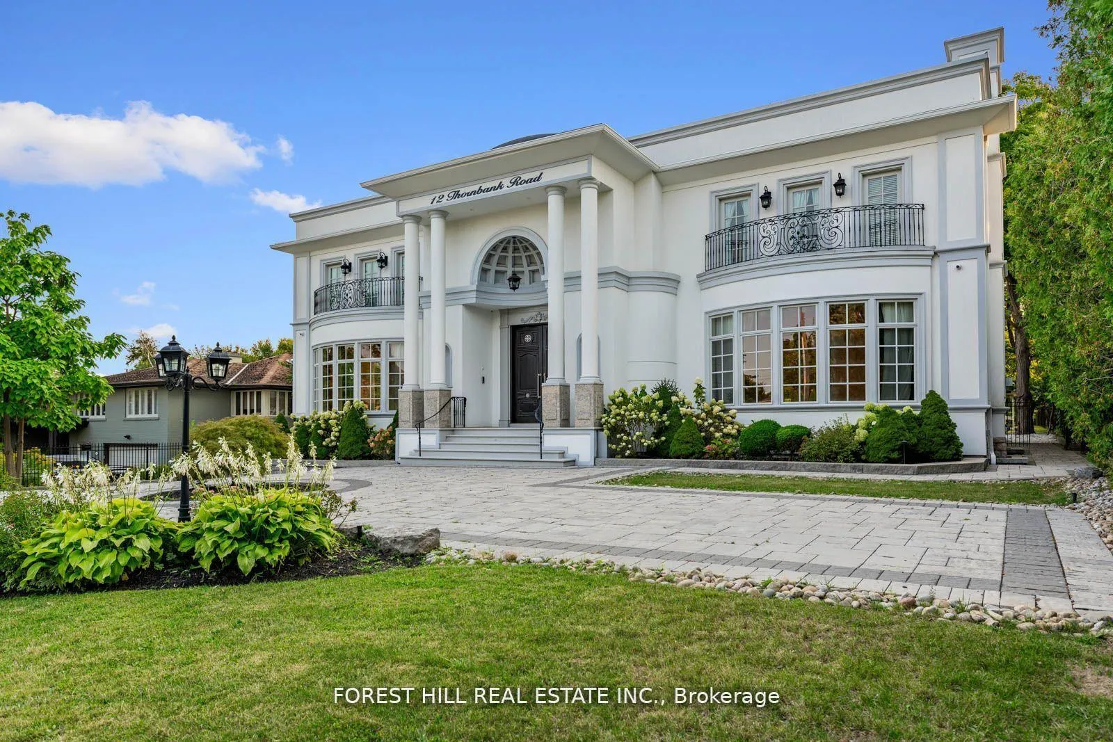 Photo 3 of 12 Thornbank Road, Vaughan, Uplands — HOMEH