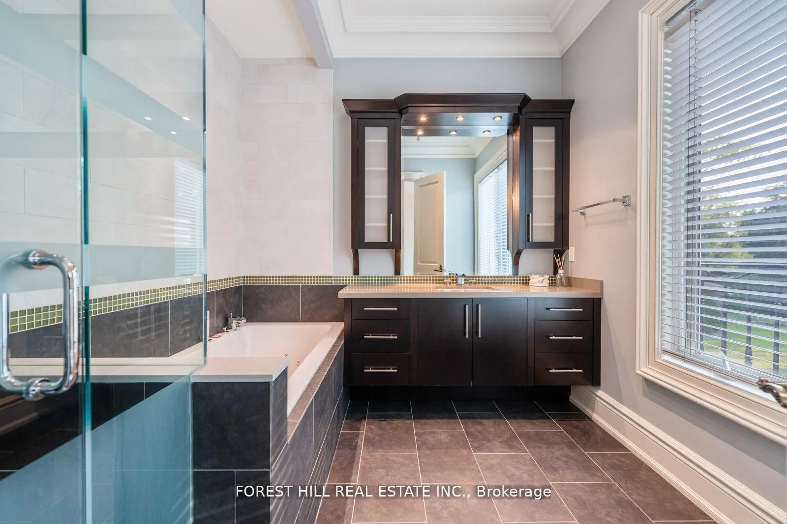 Photo 28 of 12 Thornbank Road, Vaughan, Uplands — HOMEH