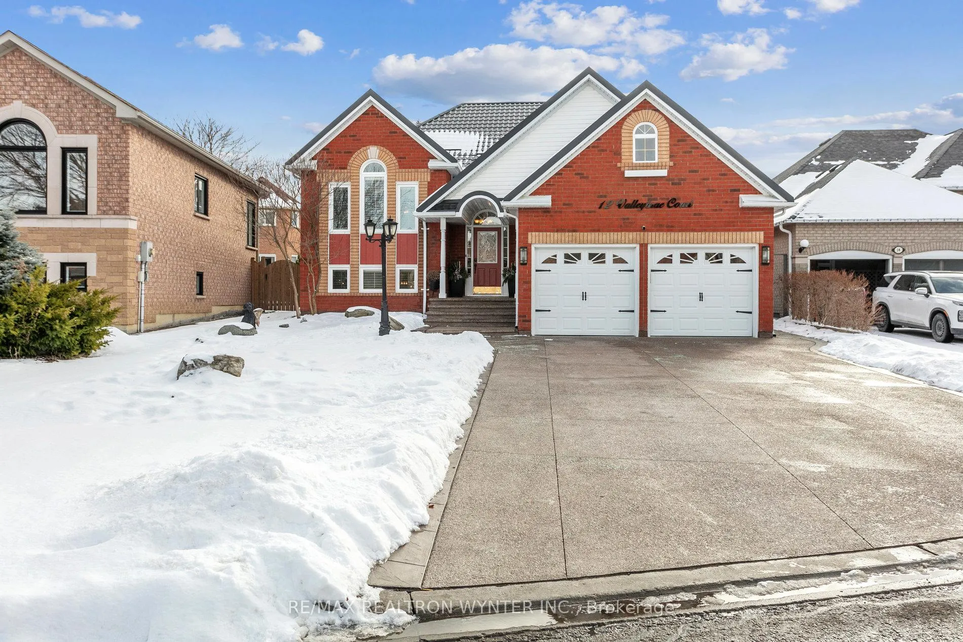 Photo 1 of 12 Valleybrae Court, Caledon, Rural Caledon — HOMEH