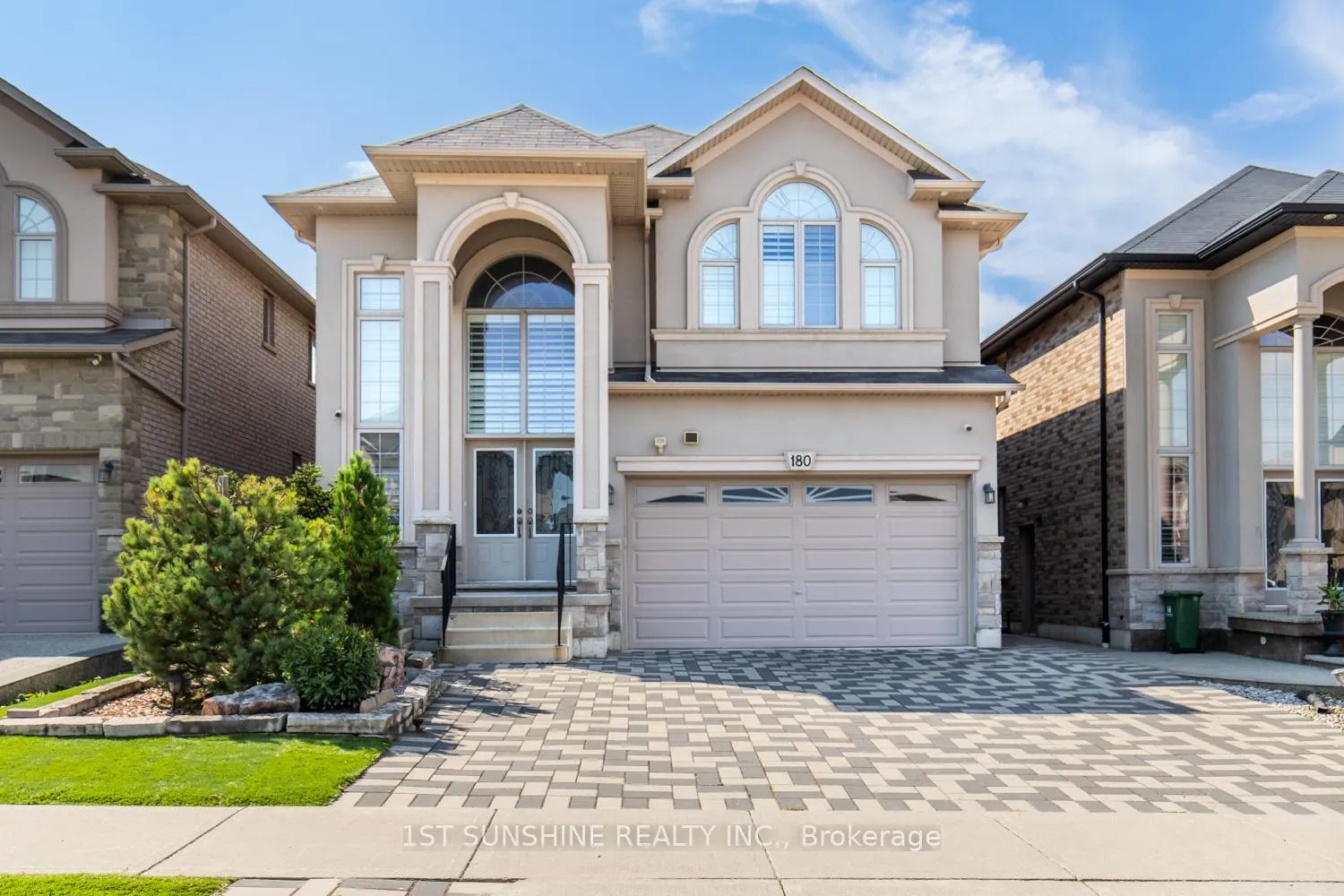 Photo 1 of 180 Chambers Drive, Hamilton, Meadowlands — HOMEH