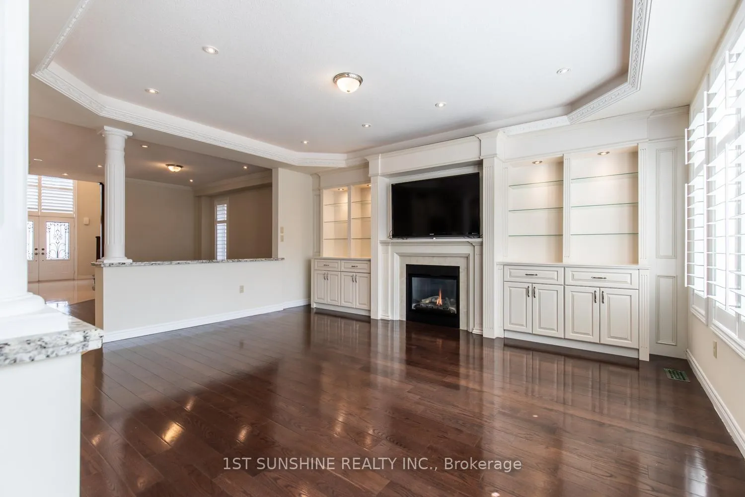 Photo 5 of 180 Chambers Drive, Hamilton, Meadowlands — HOMEH