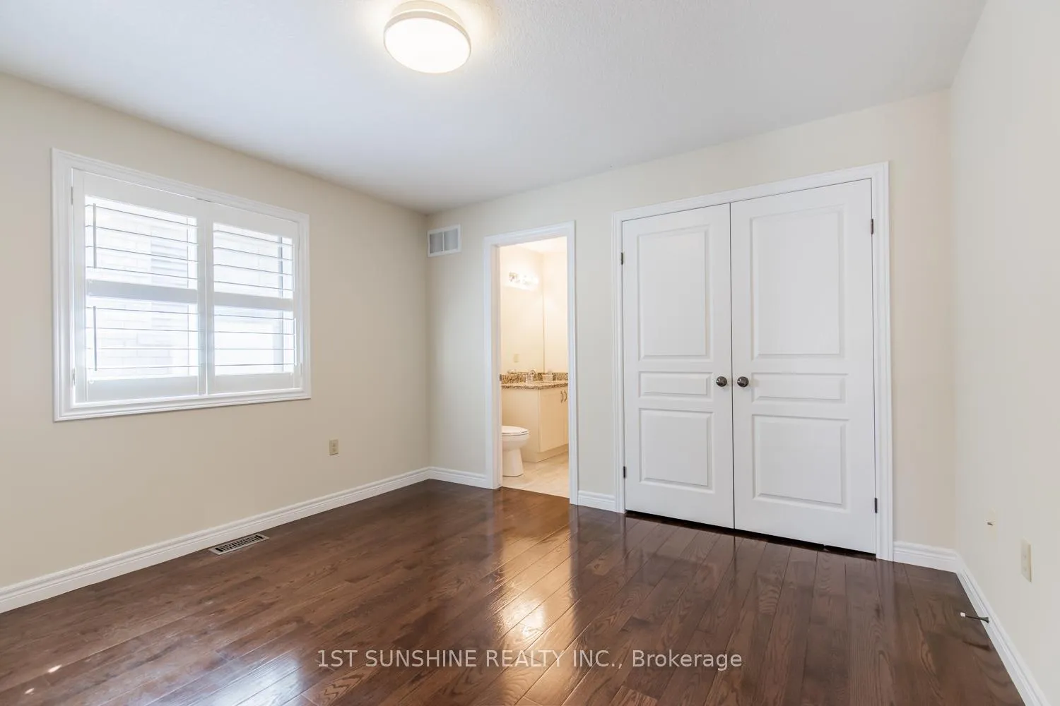 Photo 15 of 180 Chambers Drive, Hamilton, Meadowlands — HOMEH