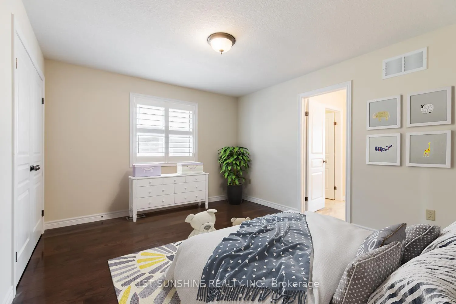 Photo 18 of 180 Chambers Drive, Hamilton, Meadowlands — HOMEH