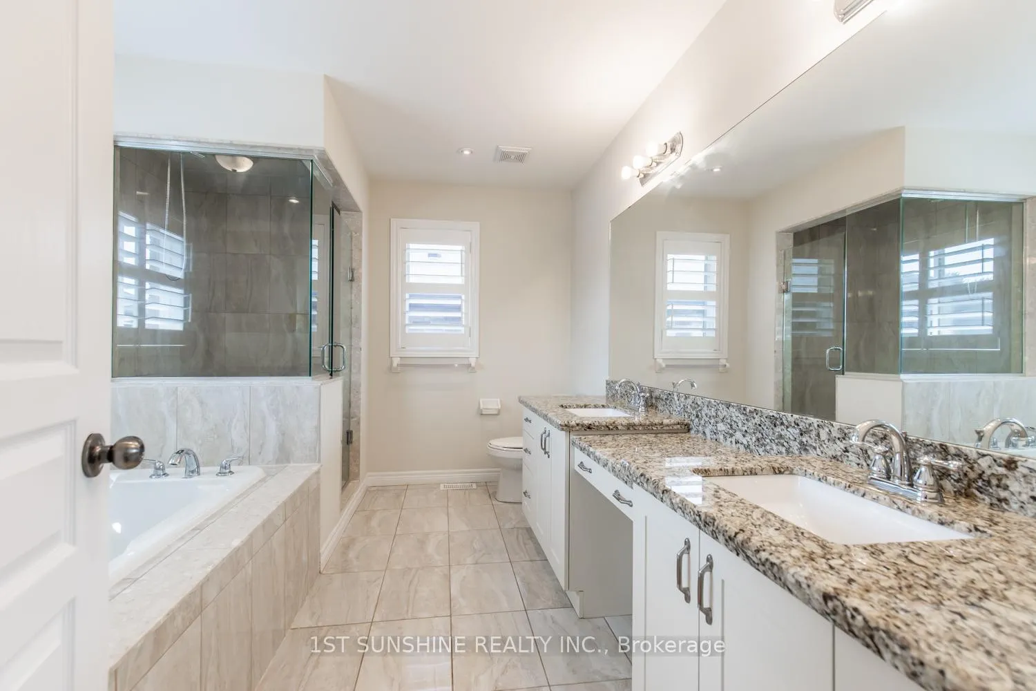 Photo 22 of 180 Chambers Drive, Hamilton, Meadowlands — HOMEH