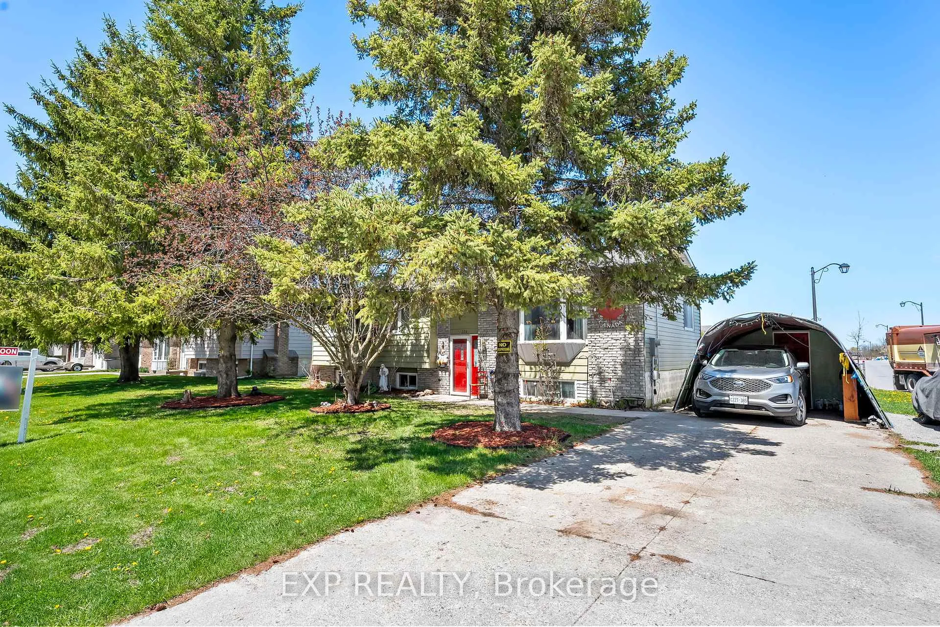 Photo 2 of 354 Lakeland Crescent, Brock, Beaverton — HOMEH